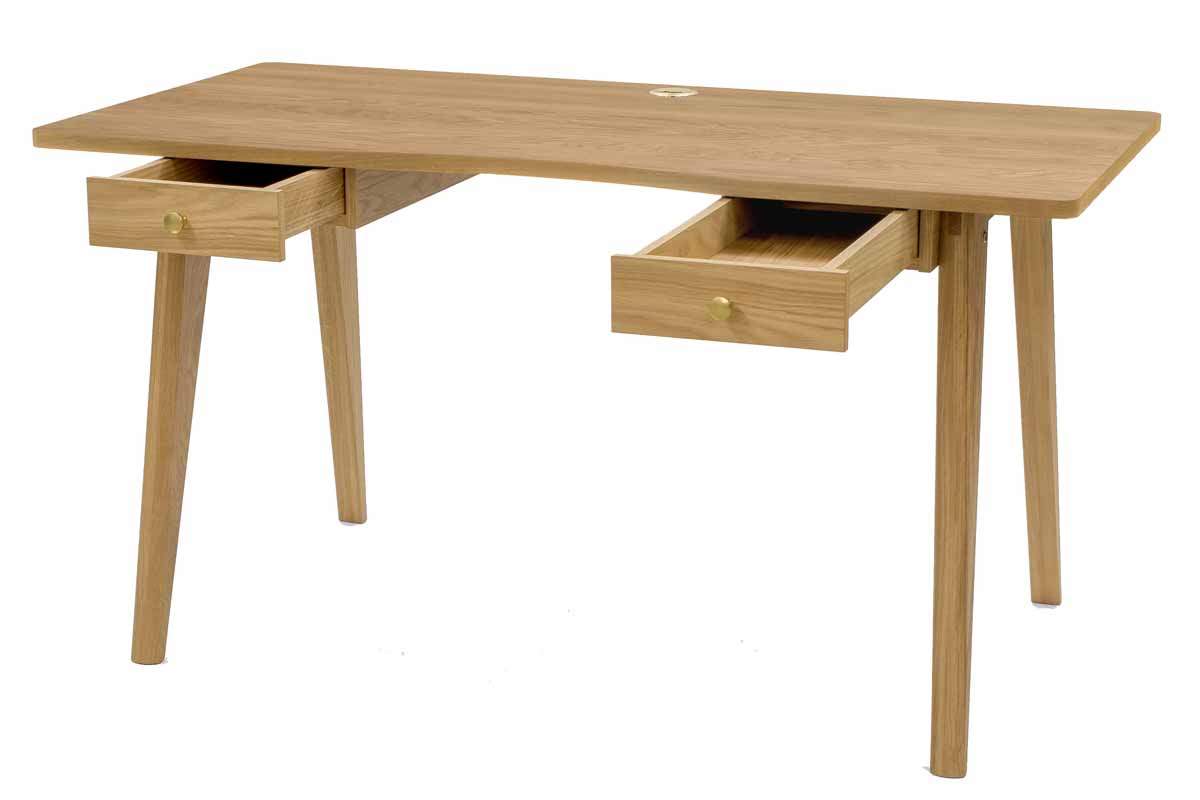 Письменный стол Nice Desk Oak Nice desk. Письменный стол из дуба с большой эргономичной столешницей и двумя вместительными ящиками WOODMAN