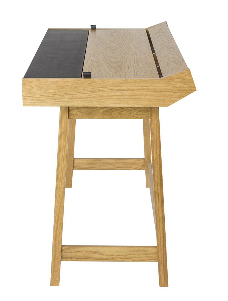 Письменный стол Brompton Flap Desk Письменный стол шириной всего 108 см. Для хранения можно использовать всё пространство под столешницей. WOODMAN
