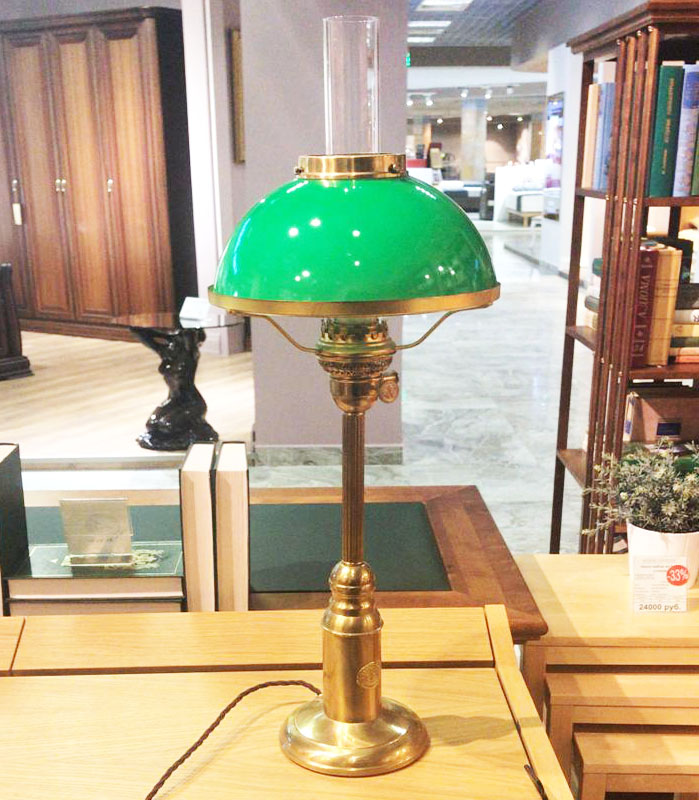 Настольная лампа STAGNELIUS T polished brass с абажуром Green coloured glass KARLSKRONA LAMPFABRIK